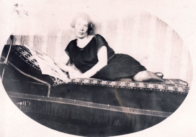 Geen reactie op de advertentie 'Vrouw zoekt man die een evenwichtige relatie wil.' Moeilijke uitdrukking gebruikt waarschijnlijk.